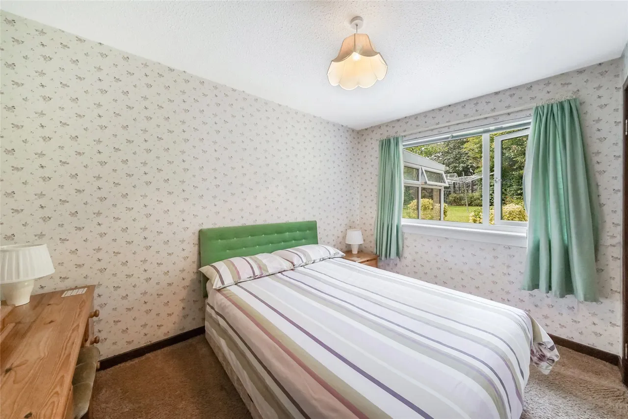 Bream Place, Houston, PA6, photo 12