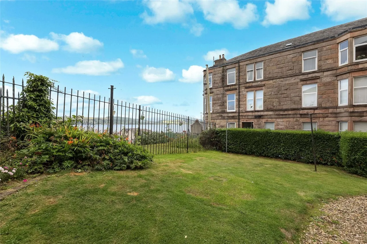 1 Castle Mansions, Gourock, PA19, photo 12