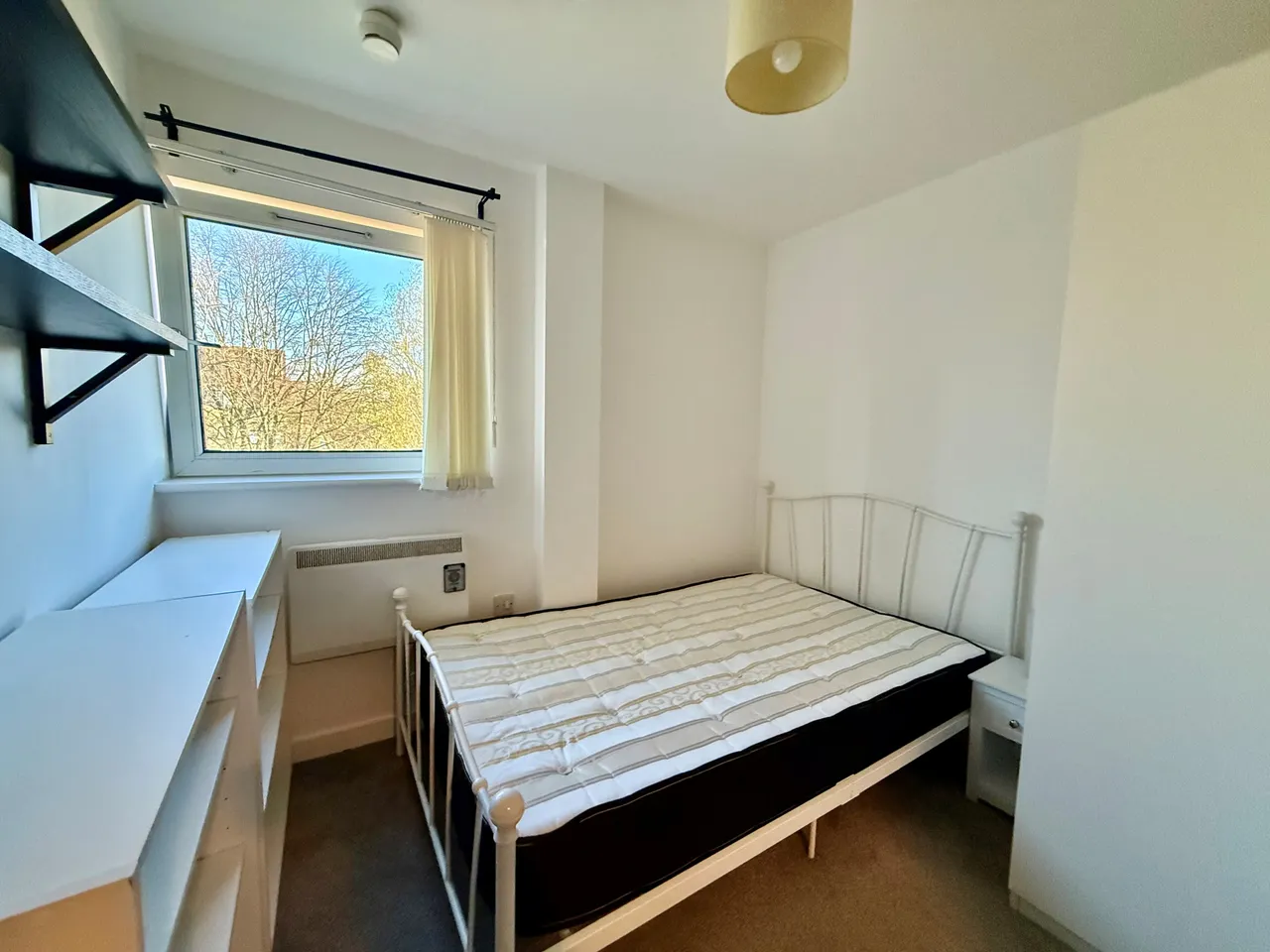 Bishops Corner, Hulme, M15, photo 7