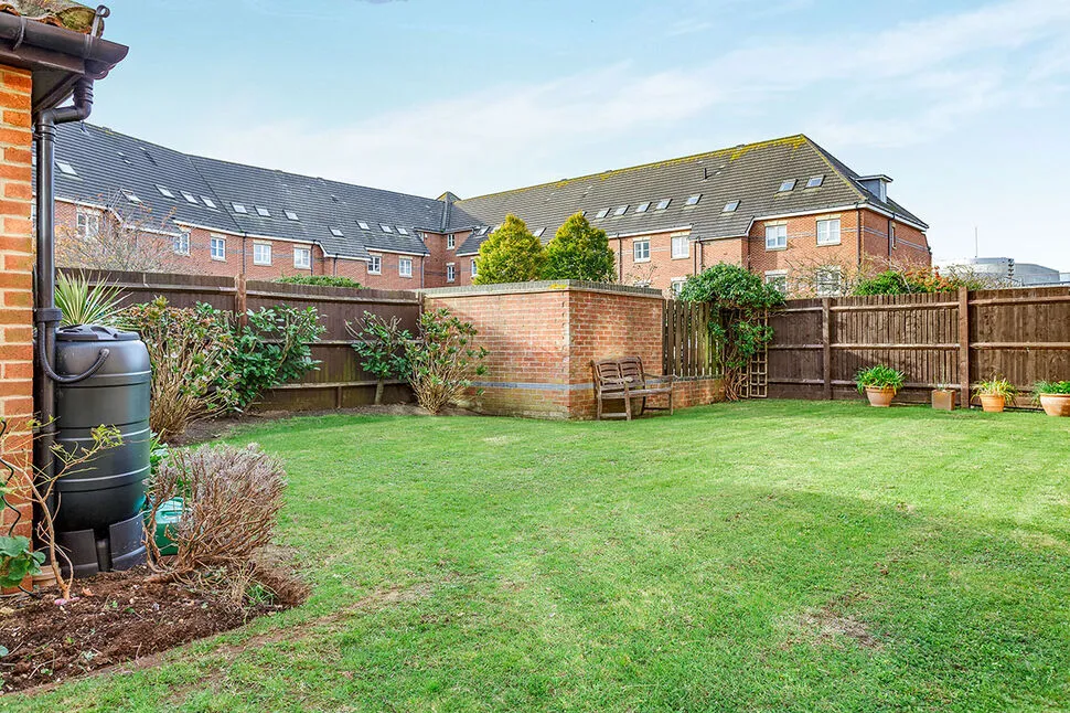 Armory Lane, Portsmouth, PO1, photo 6