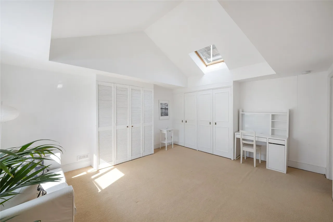 Onslow Gardens, London, SW7, photo 2