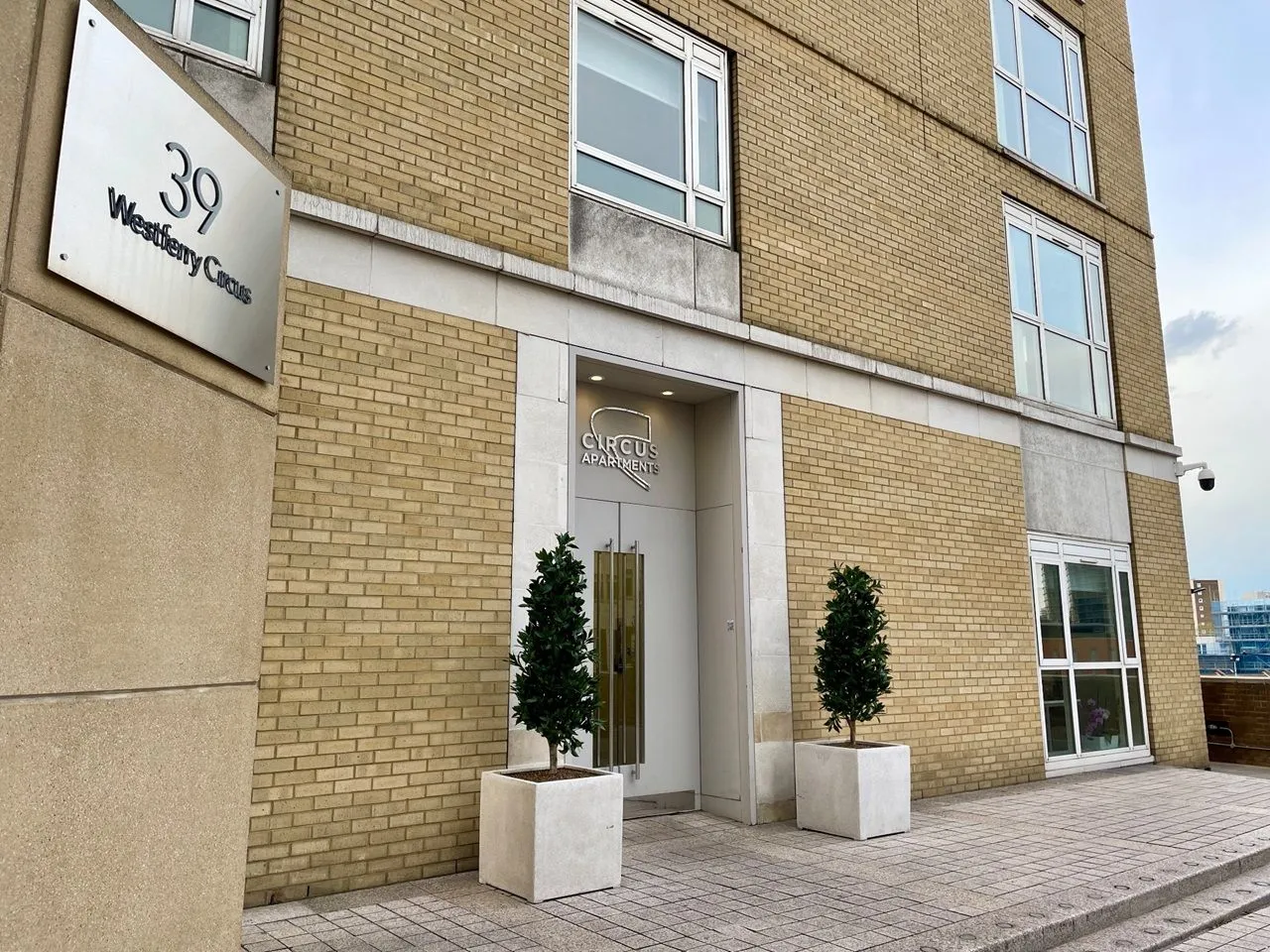 8th Floor Circus Apartments, Westferry E14, photo 9