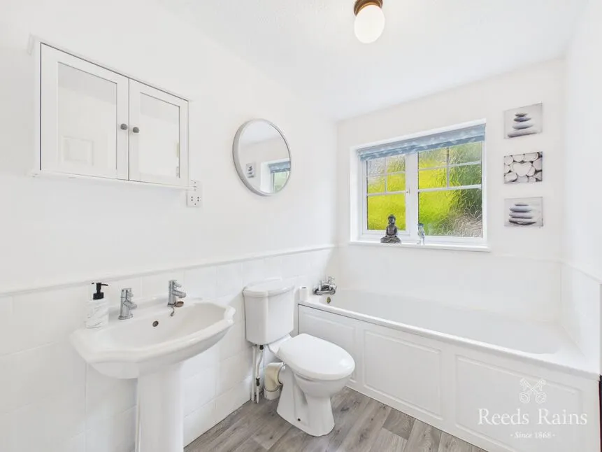 Nidderdale Close, Bridlington, East Yorkshire, YO16, photo 8