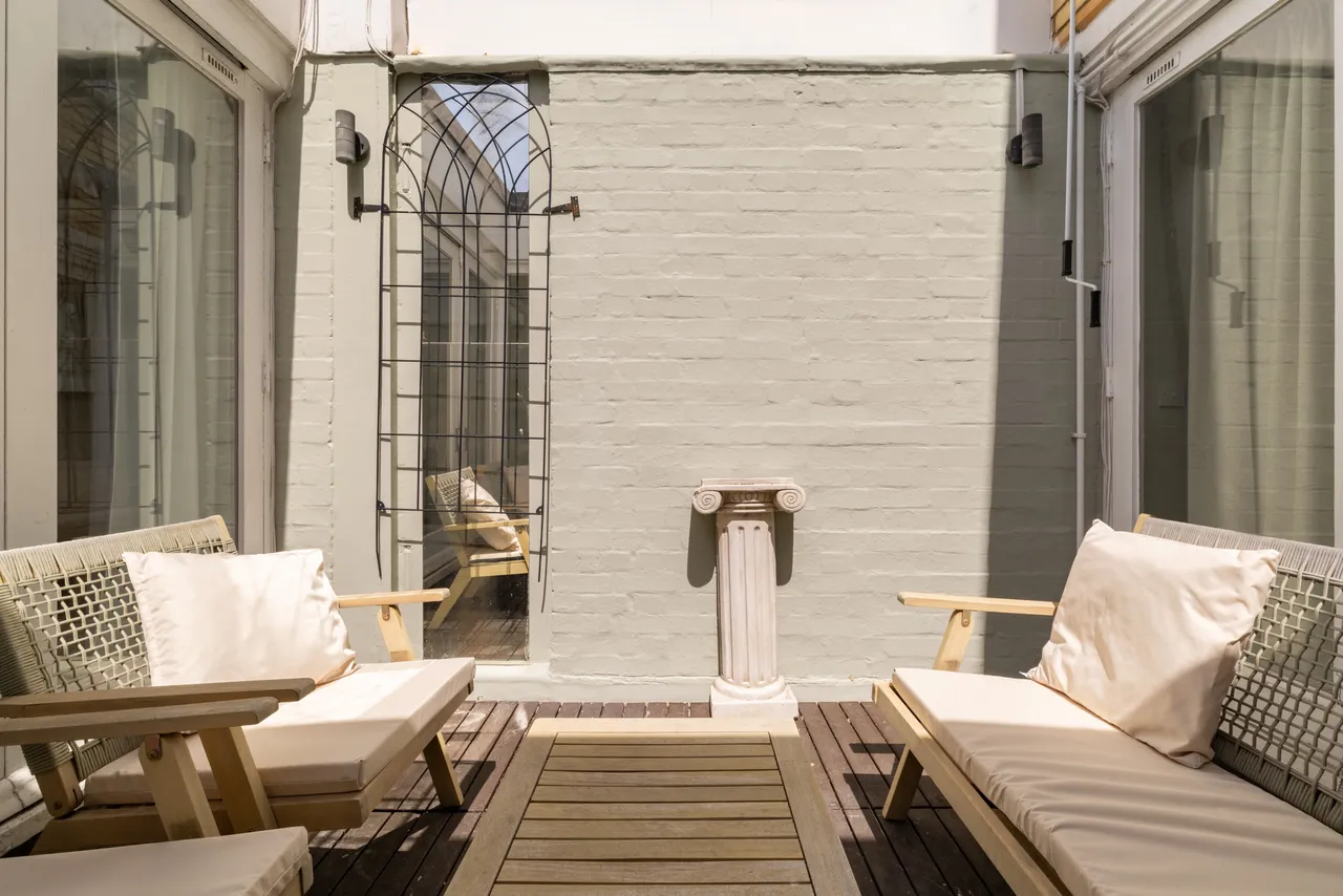 Porchester Square, London, W2, photo 5