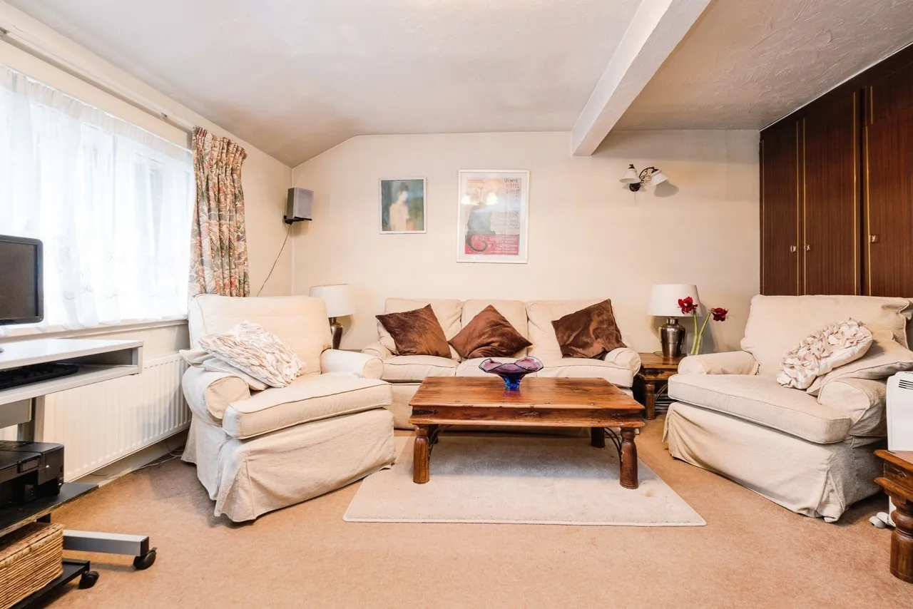 Monkhams Avenue, Woodford Green, IG8, photo 10