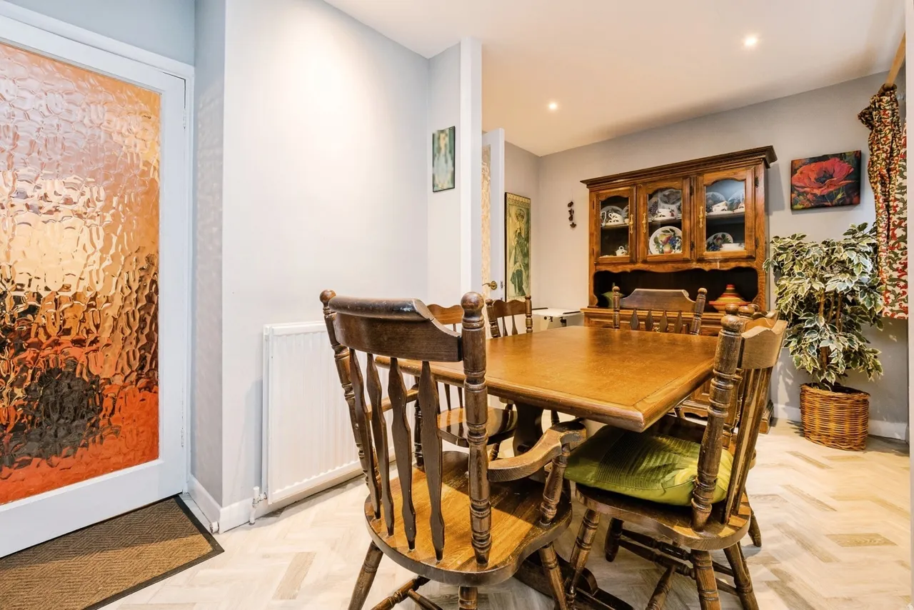 Monkhams Avenue, Woodford Green, IG8, photo 9