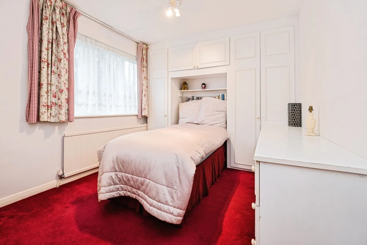 Monkhams Avenue, Woodford Green, IG8, photo 16