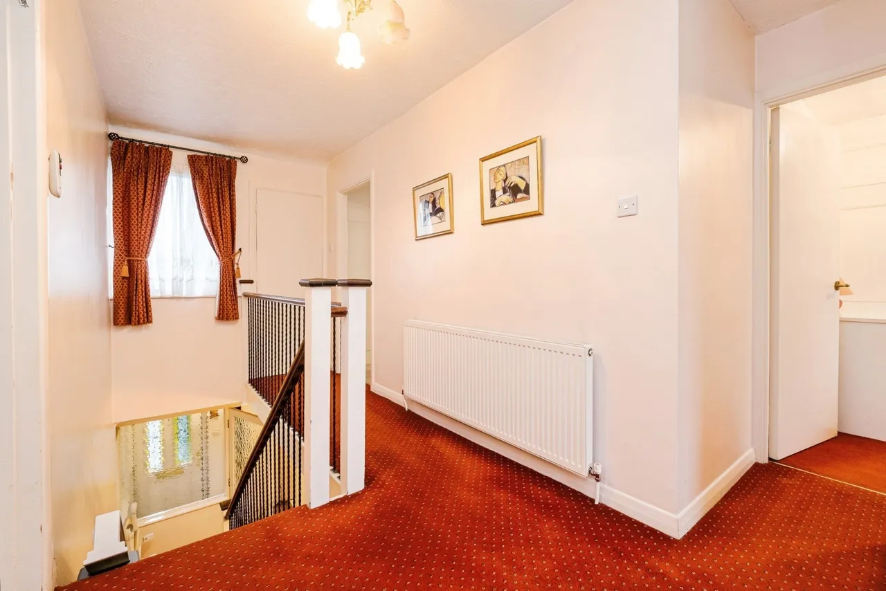 Monkhams Avenue, Woodford Green, IG8, photo 11