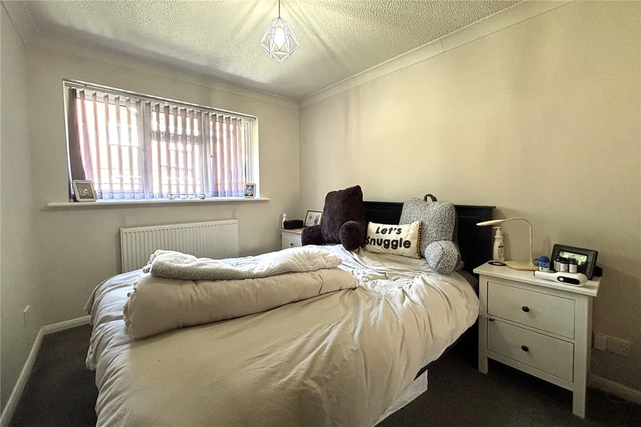 Barnett Lane, Lightwater, Surrey, GU18 5LE, photo 6