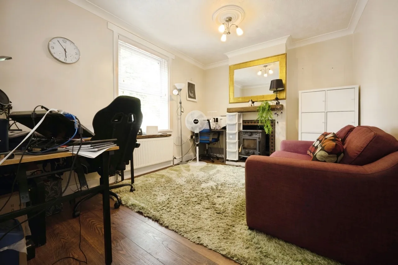Station Road, Irchester, NN29, photo 8