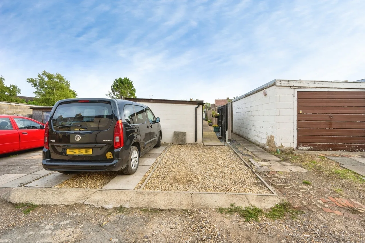 Station Road, Irchester, NN29, photo 19