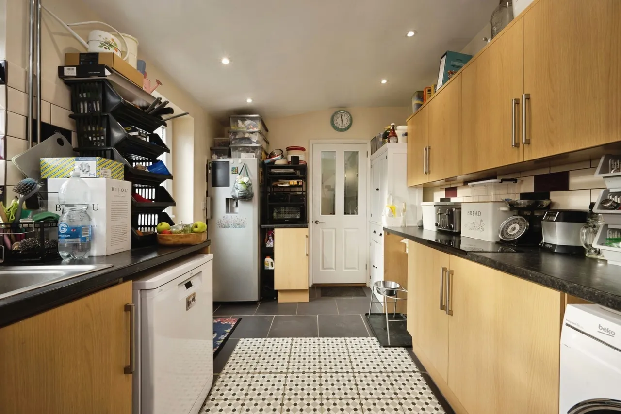 Station Road, Irchester, NN29, photo 9