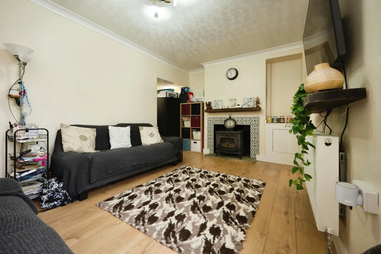 Station Road, Irchester, NN29, photo 5