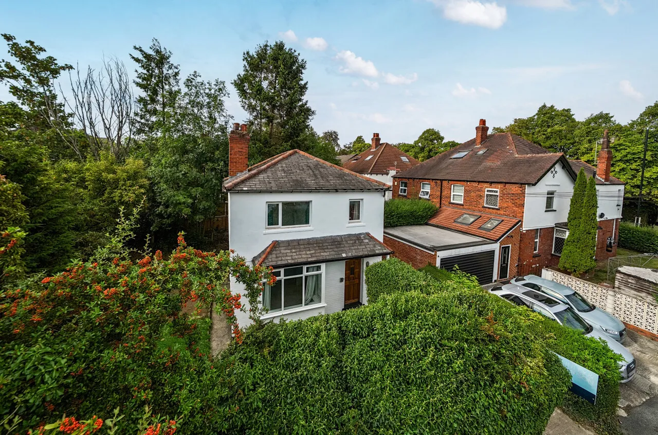 3 bed house for sale, Drummond Avenue, Far Headingley, LS16