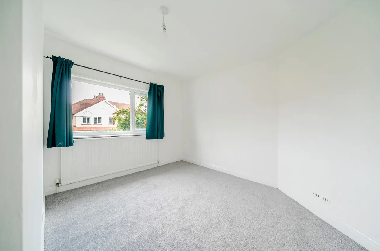 Drummond Avenue, Far Headingley, LS16, photo 22