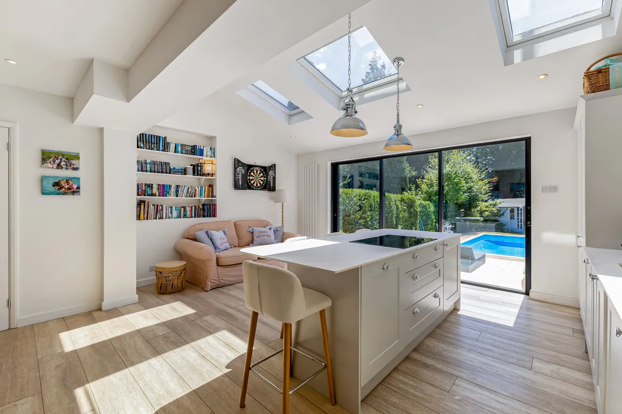 4 bed house for sale — Berryfield Road, Bradford-On-Avon, BA15