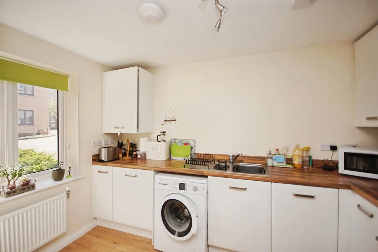 Pear Tree Way, Lyde Green, Bristol, BS16, photo 2