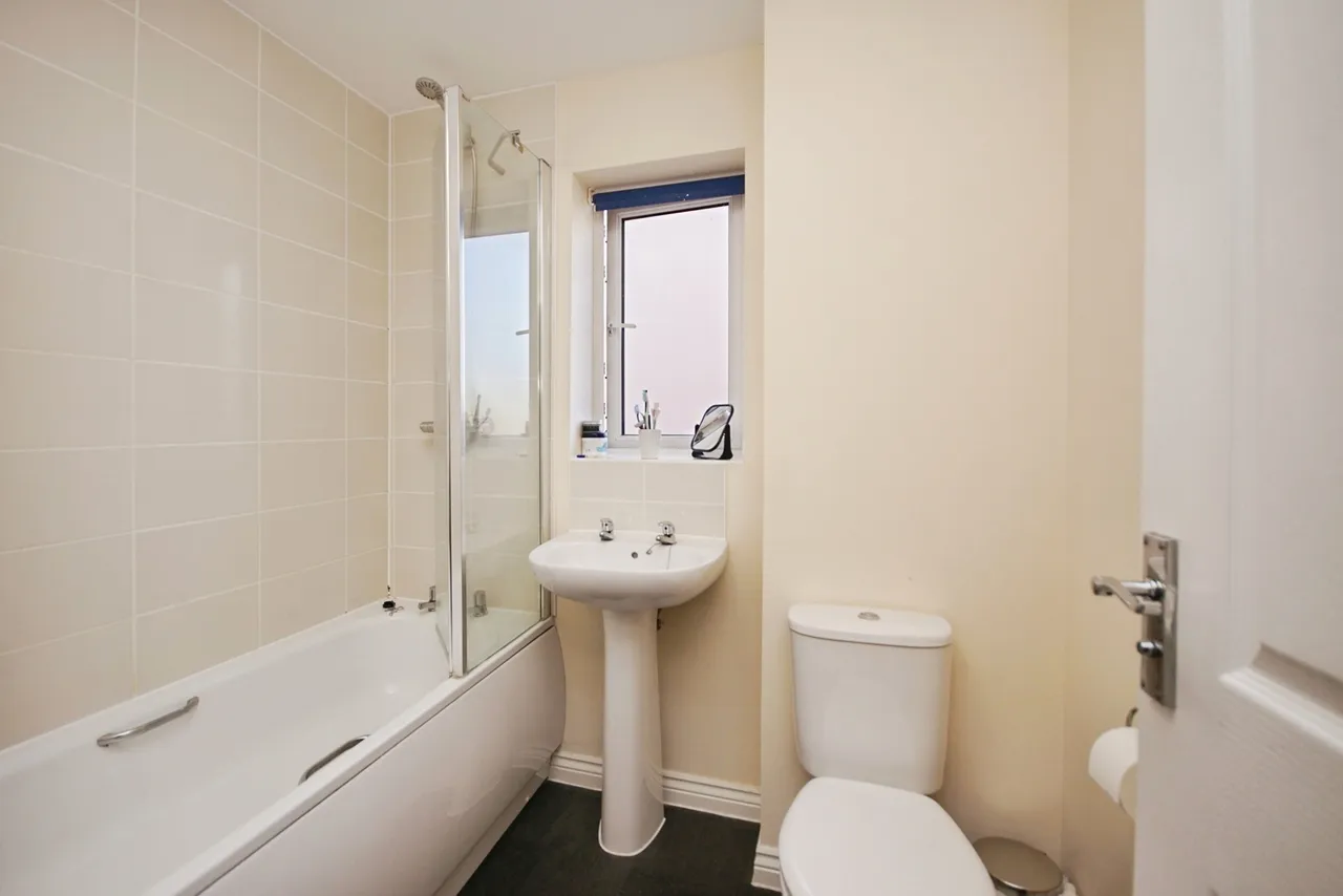 Pear Tree Way, Lyde Green, Bristol, BS16, photo 13