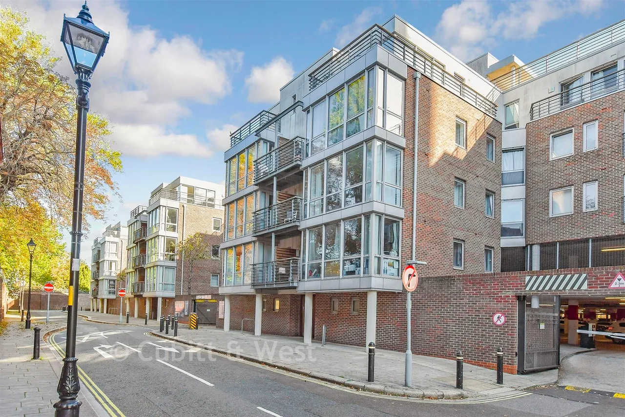 1 bed flat for sale, Admiralty Road, Portsmouth, PO1