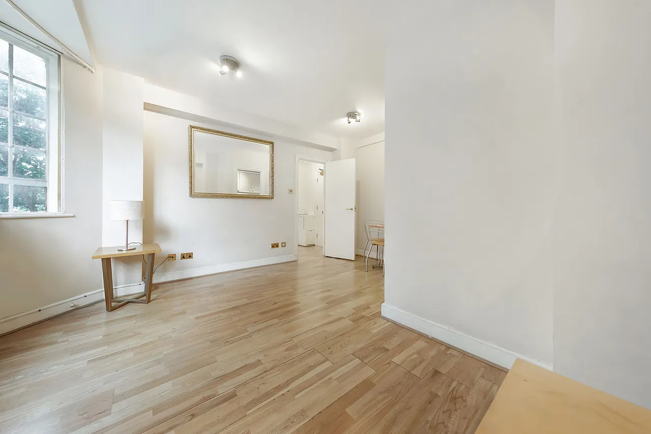 1 bed flat to rent — 207 Chelsea Cloisters, Sloane Avenue, London