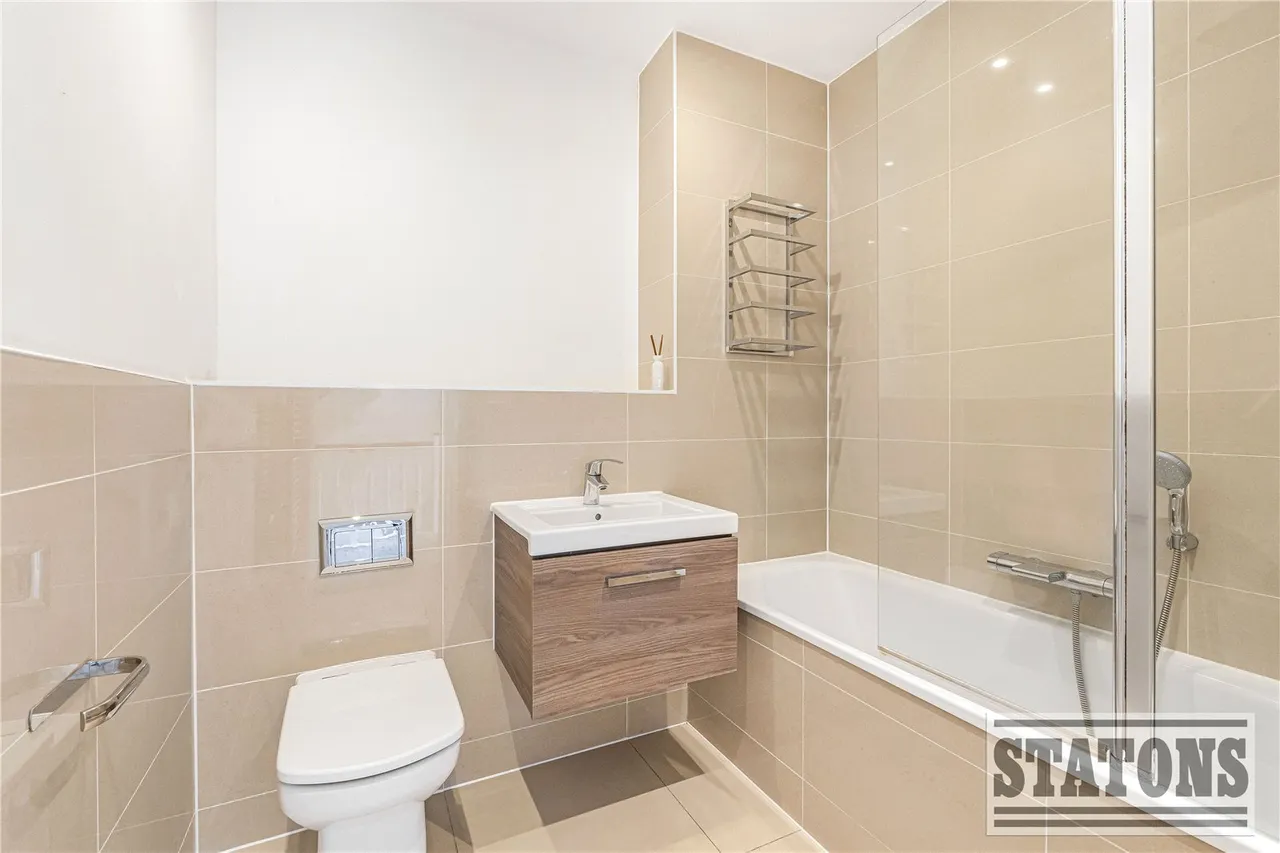 Well Grove, London, N20 9BN, photo 12