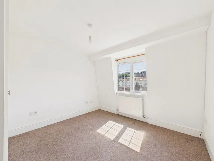 Bradstone Road, Folkestone, Kent, CT20, photo 6