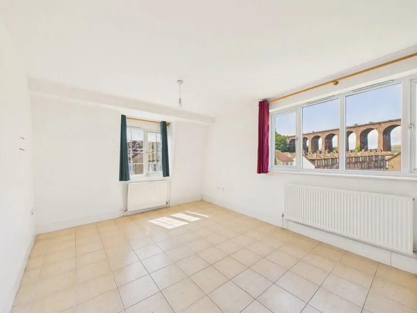 Bradstone Road, Folkestone, Kent, CT20, photo 9