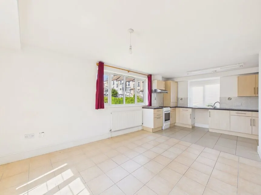 Bradstone Road, Folkestone, Kent, CT20, photo 4