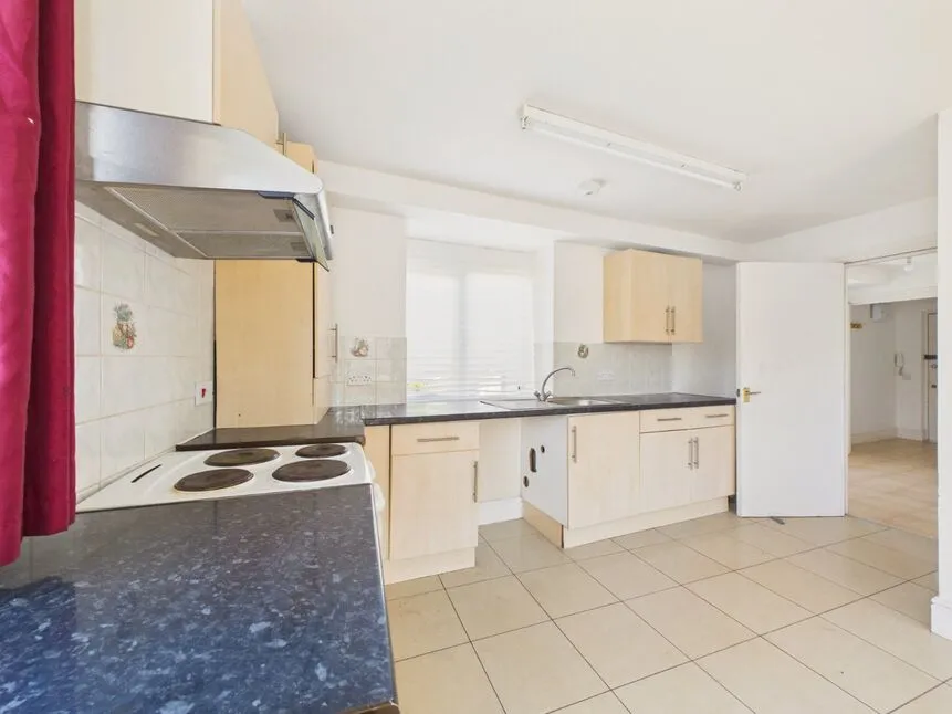 Bradstone Road, Folkestone, Kent, CT20, photo 5