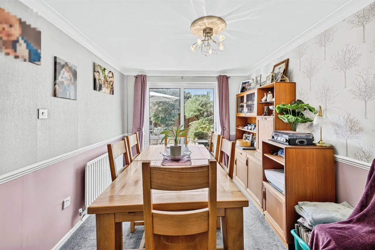 Bramcote Drive, Northampton, photo 5