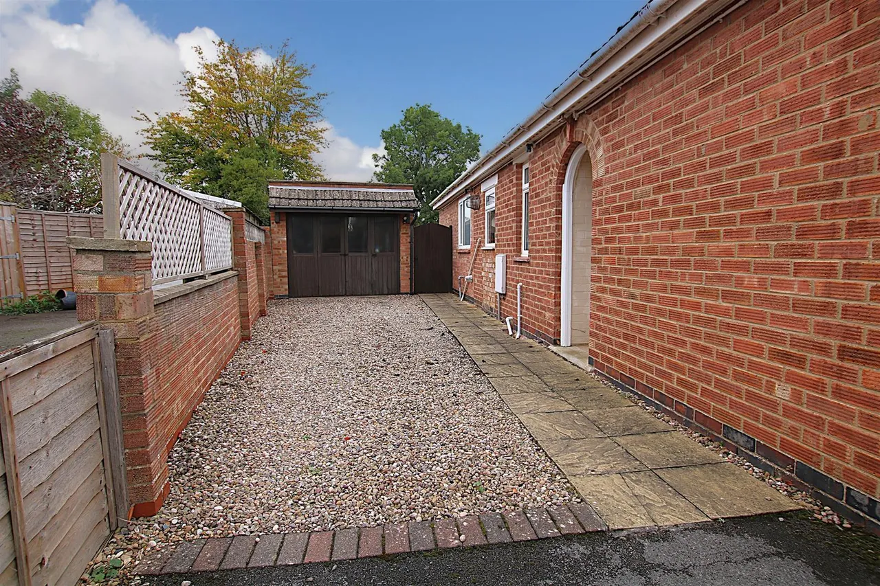 Park Lane, Duston, NN5, photo 13
