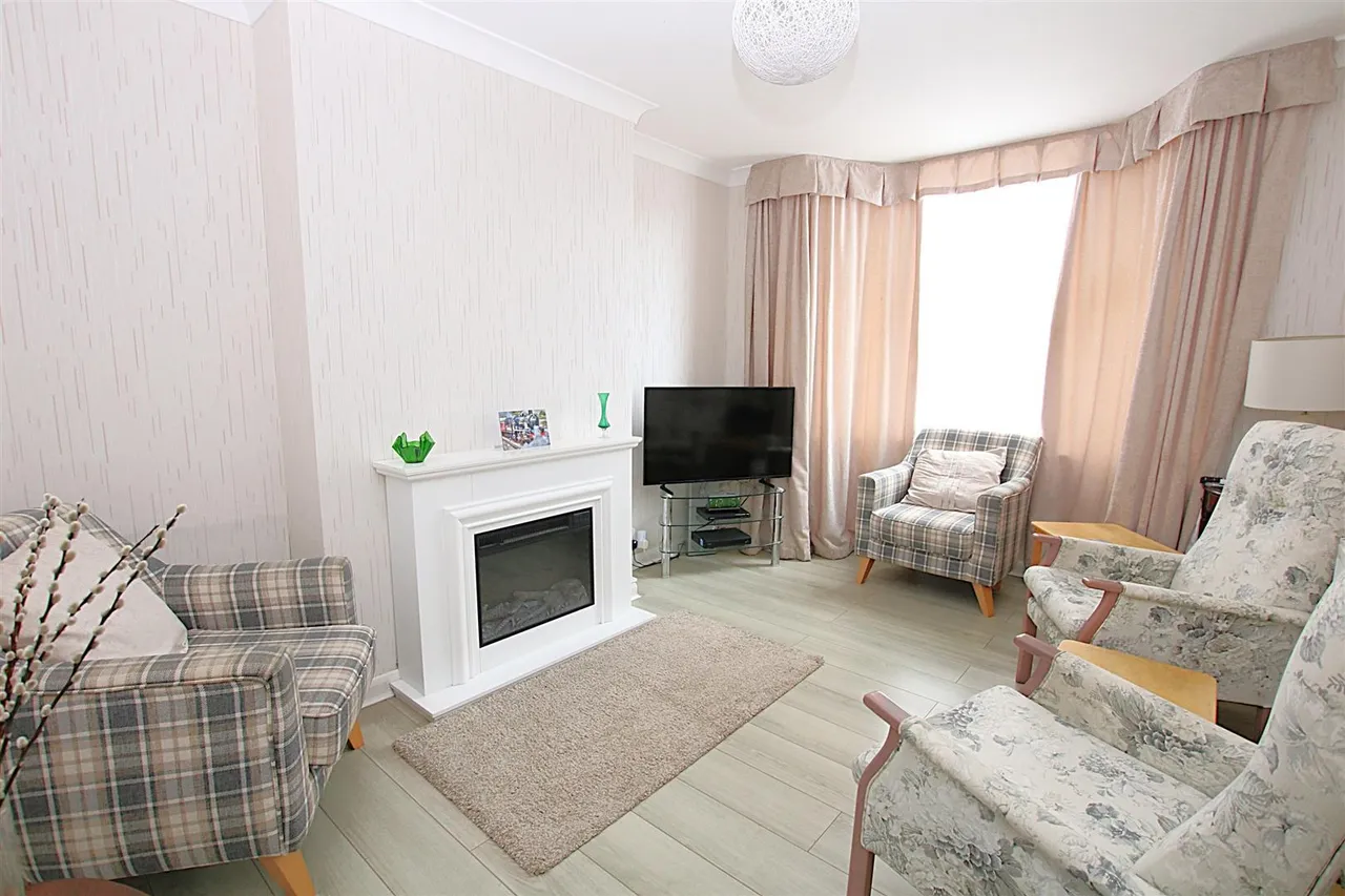 Park Lane, Duston, NN5, photo 6