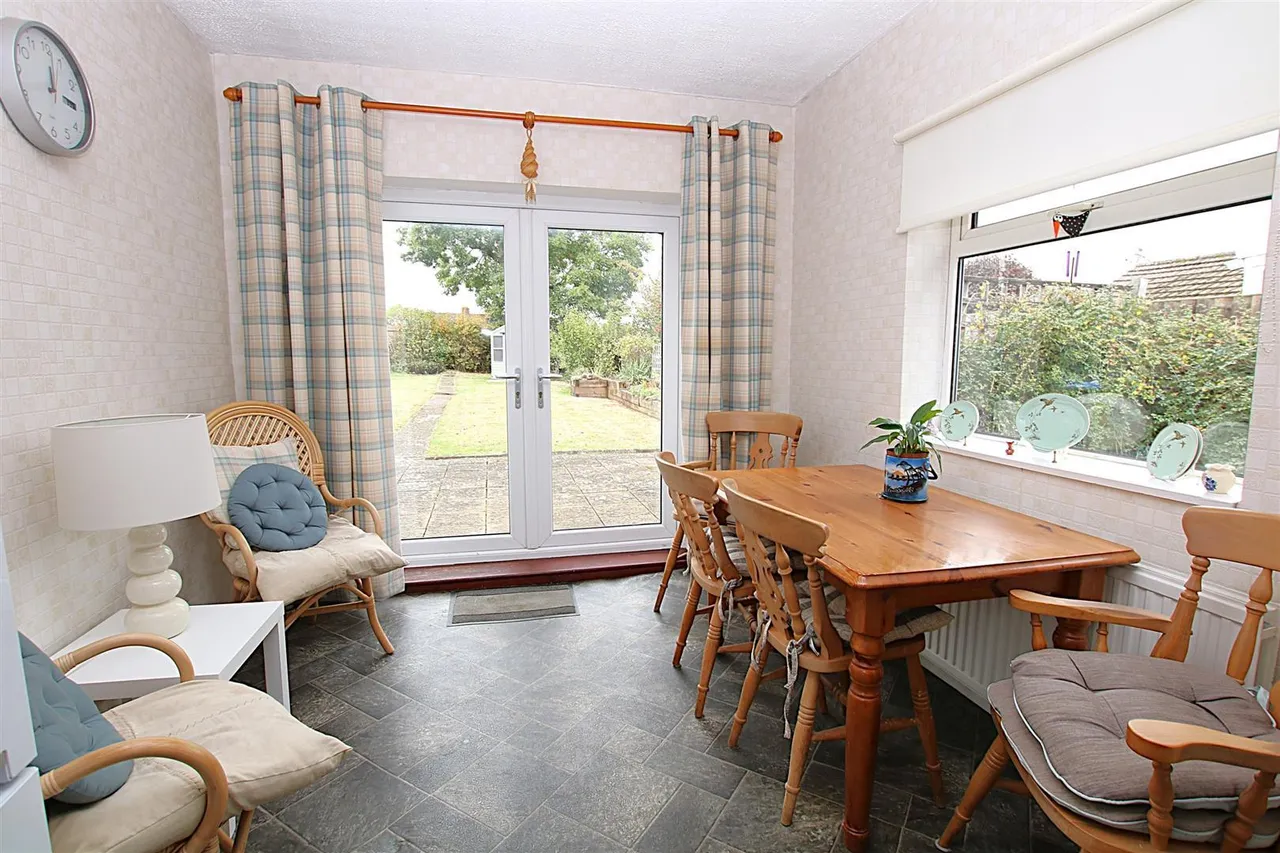 Park Lane, Duston, NN5, photo 5