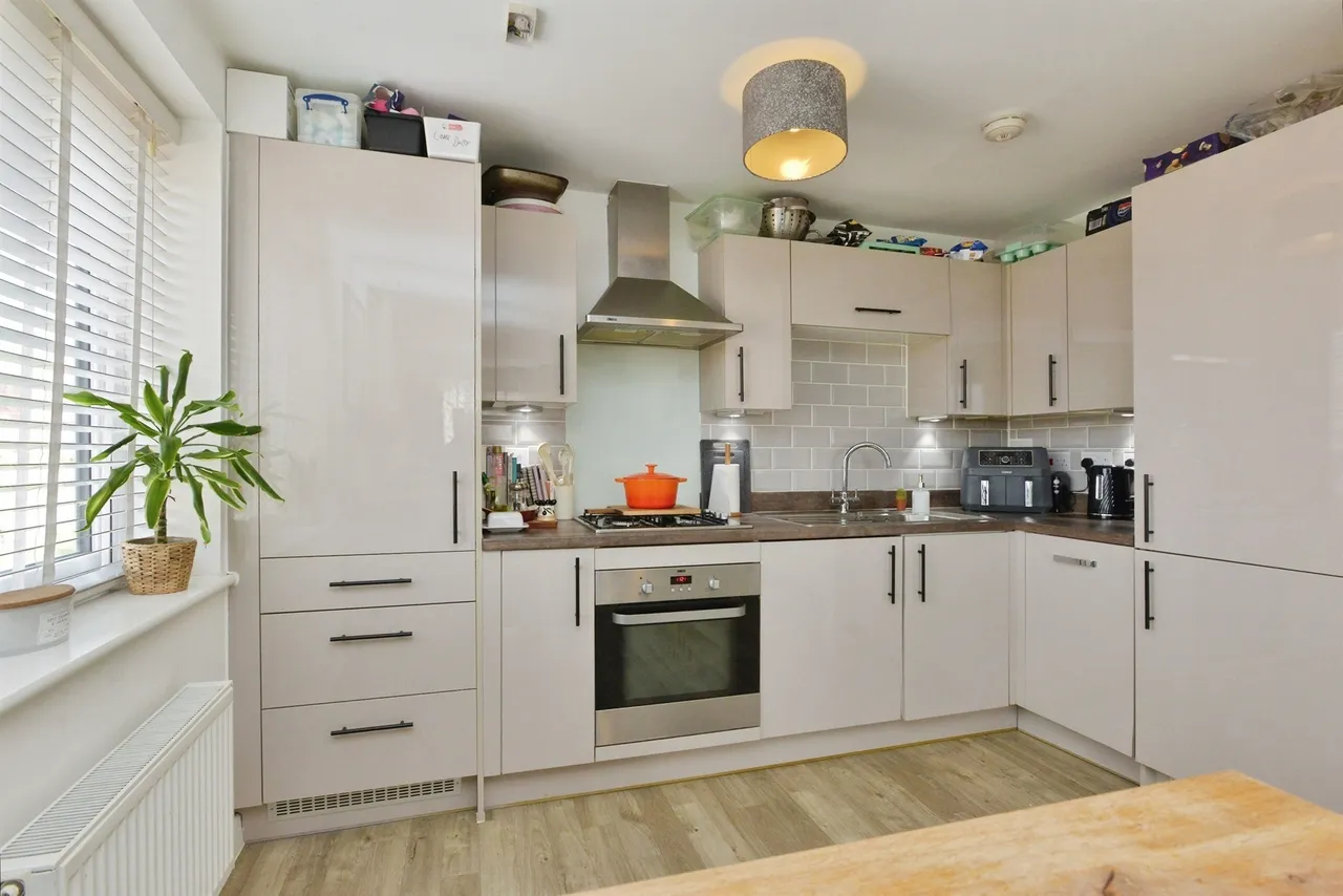 Cicero Crescent, Fairfields, MK11, photo 3