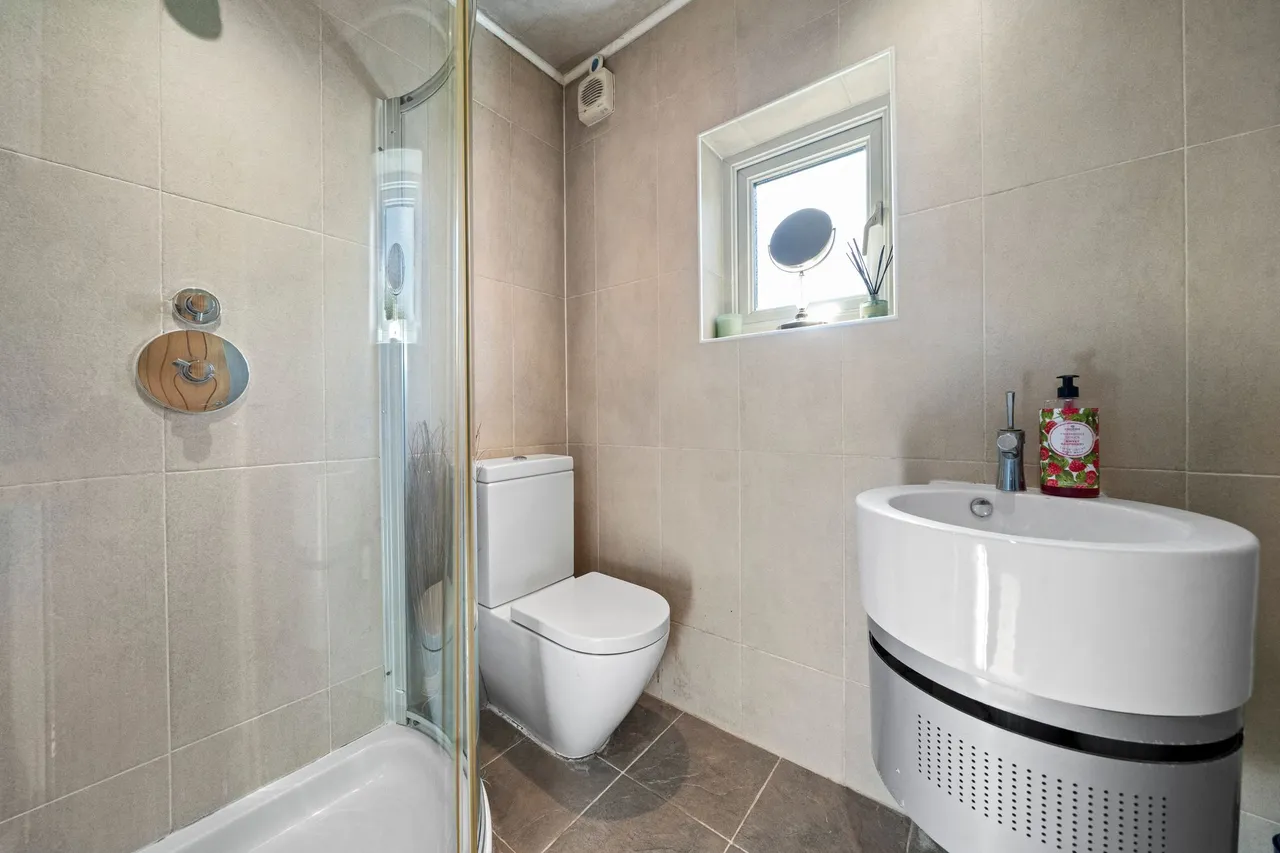 Common Lane, Culcheth, Warrington, WA3 4HB, photo 26