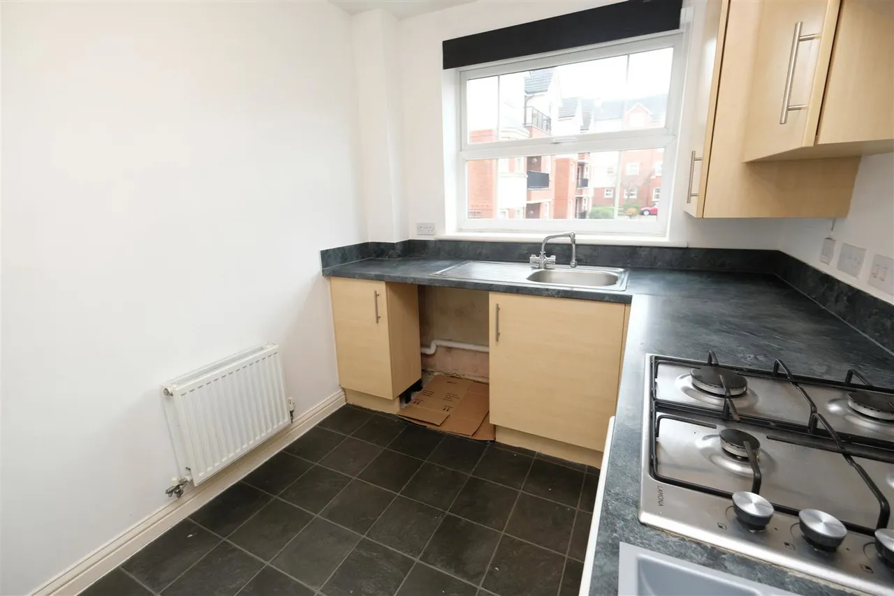 Trefoil Gardens, AMBLECOTE, DY8 4DB, photo 6
