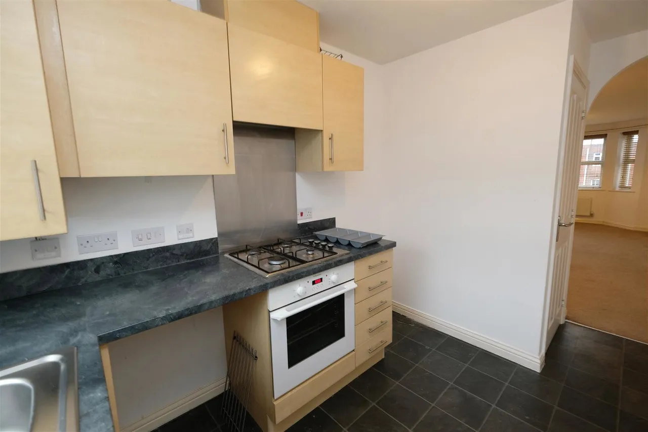 Trefoil Gardens, AMBLECOTE, DY8 4DB, photo 7