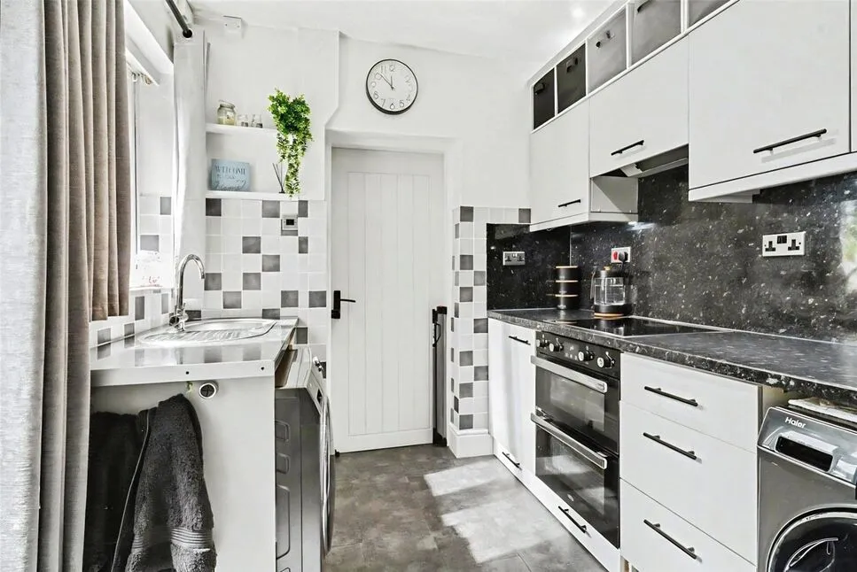 New Road, Norton, South Yorkshire, DN6, photo 2