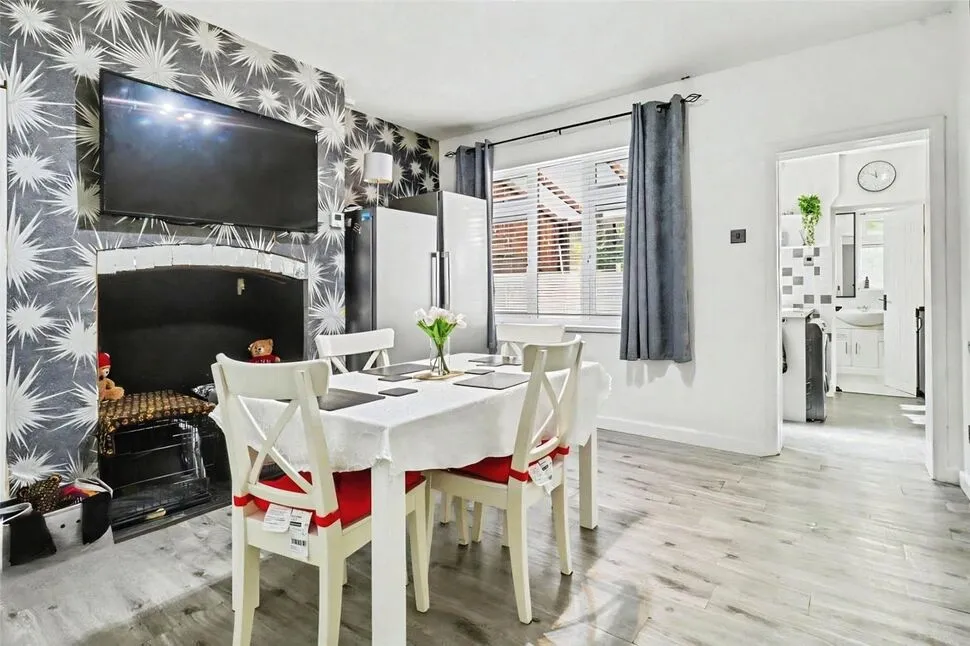 New Road, Norton, South Yorkshire, DN6, photo 6