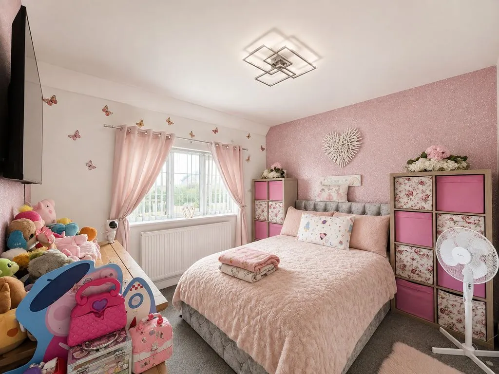 The Avenue, Featherstone, WV10, photo 7