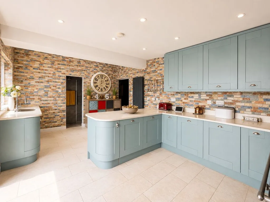 The Avenue, Featherstone, WV10, photo 19