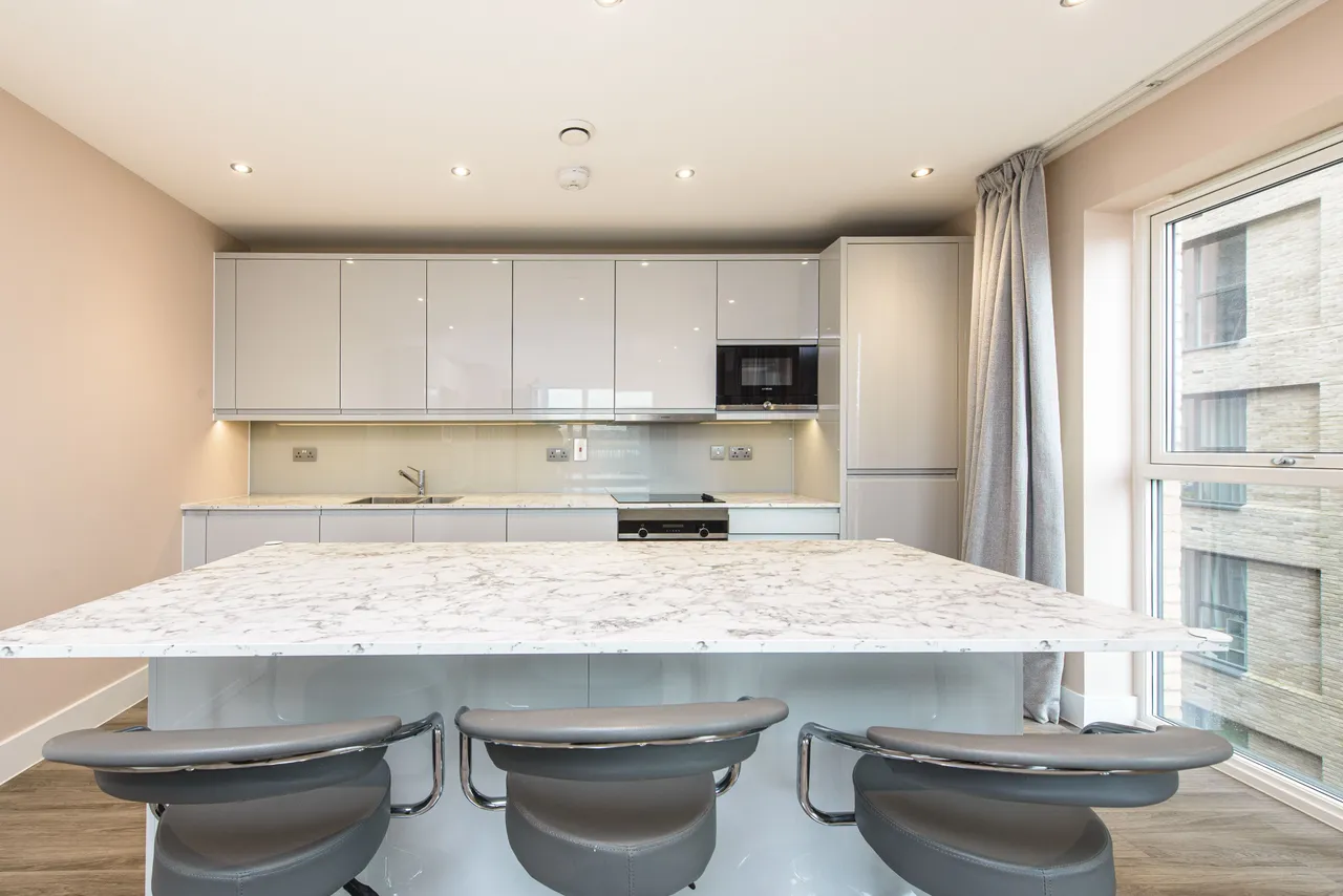 Flat 35, Citrine House, London, photo 4