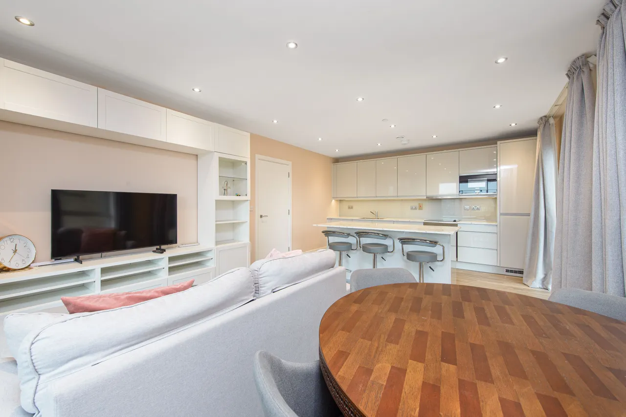 Flat 35, Citrine House, London, photo 5