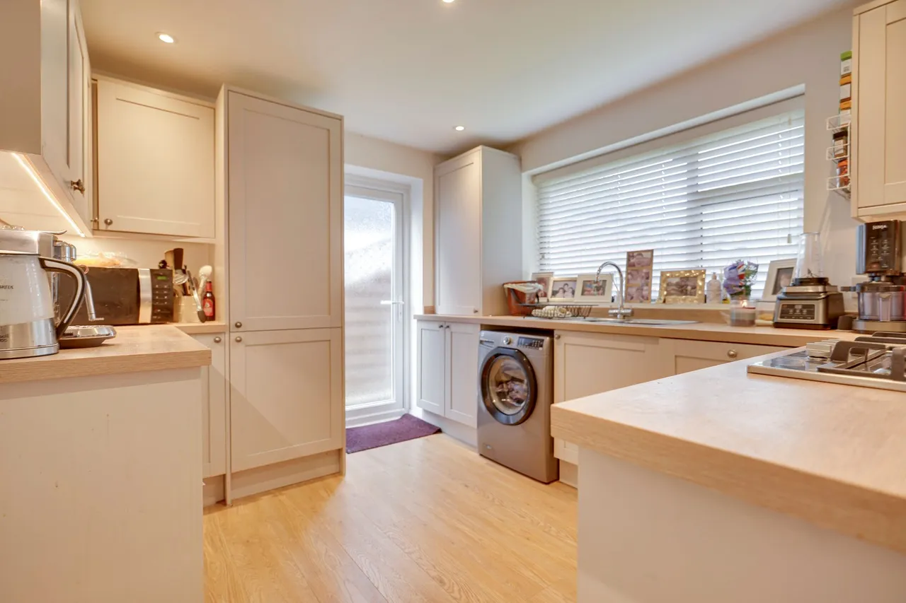 Ash Groves, Sawbridgeworth, CM21, photo 4