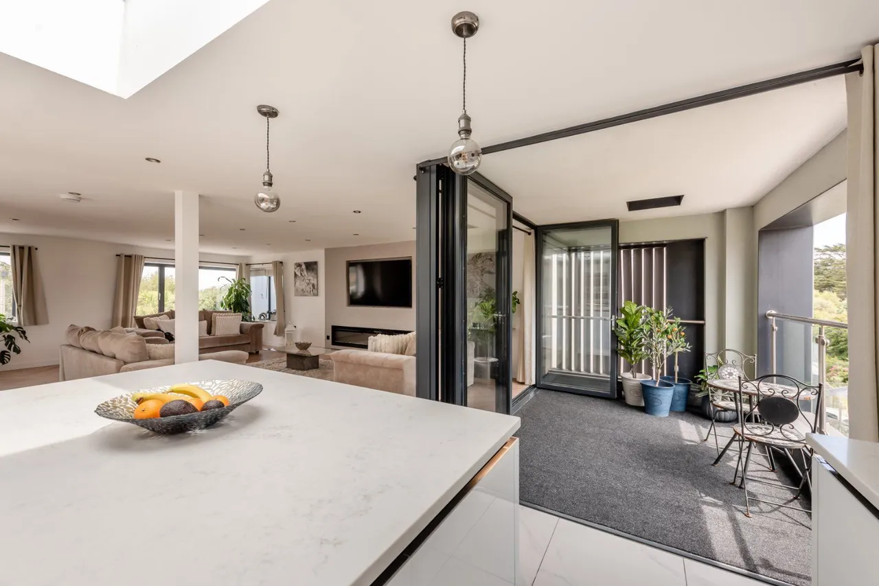 Bracklesham Road, Hayling Island, Hampshire, PO11 9SJ, photo 12