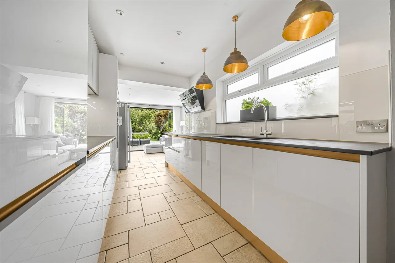 Hurstfield Road, West Molesey, KT8, photo 3
