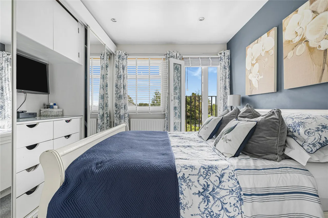 Hurstfield Road, West Molesey, KT8, photo 10