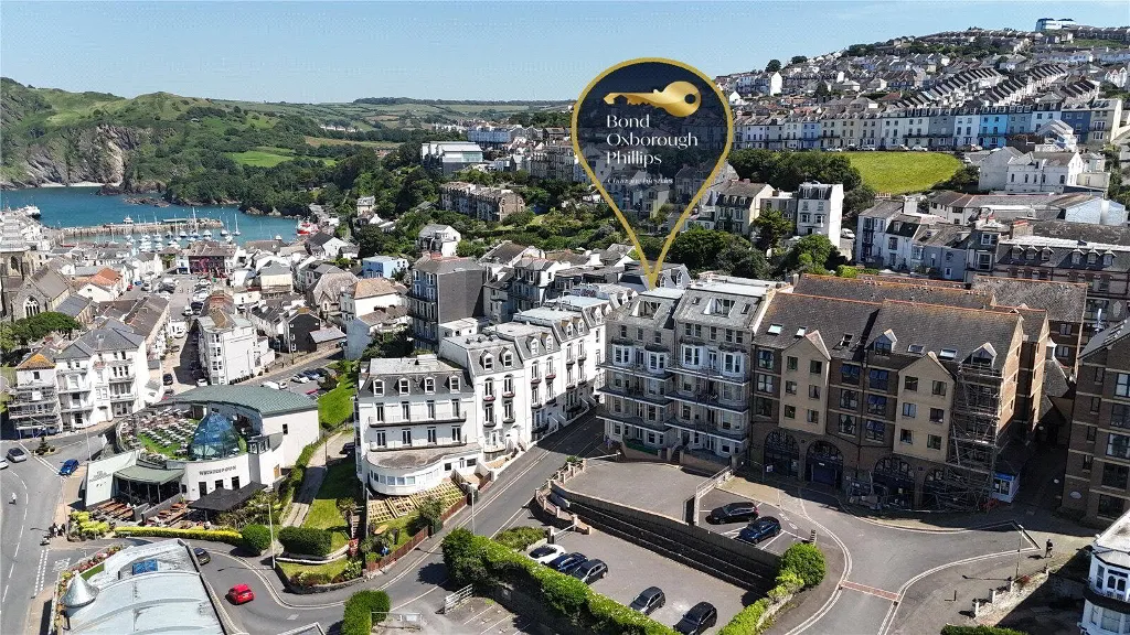 2 bed flat for sale, Sommers Crescent, Ilfracombe, EX34