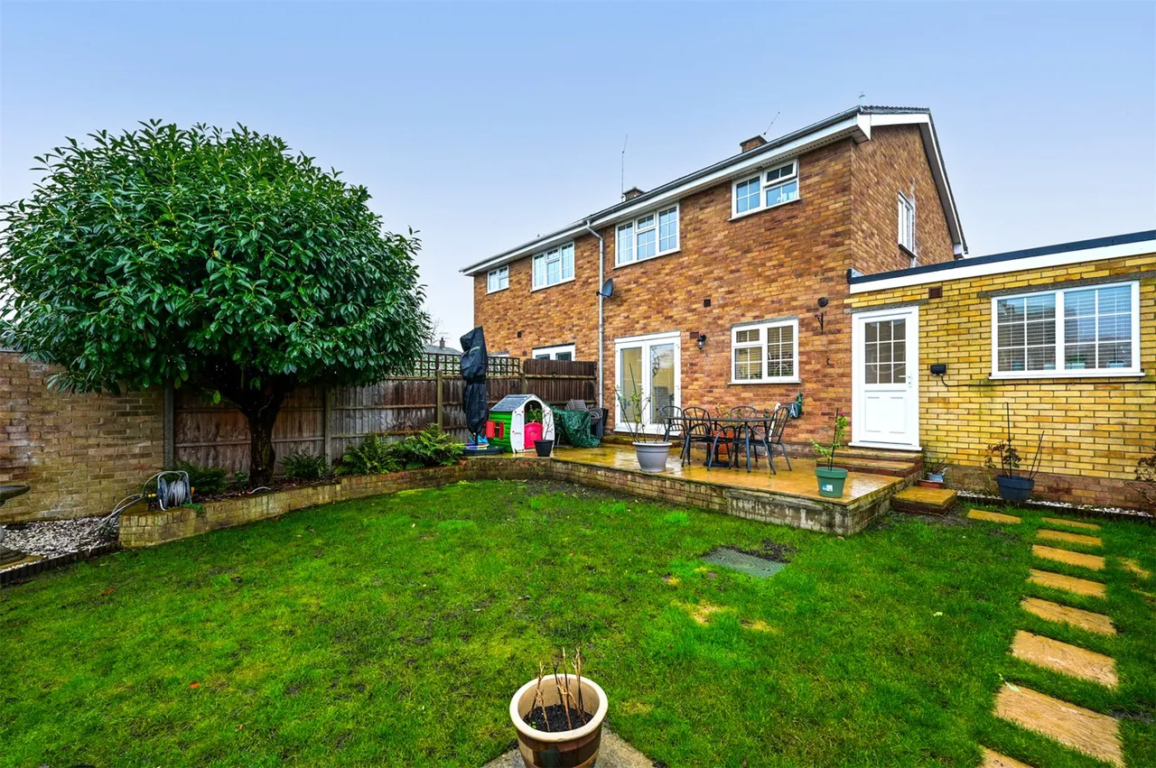 Polden Close, Farnborough, Hampshire, GU14 9HN, photo 13