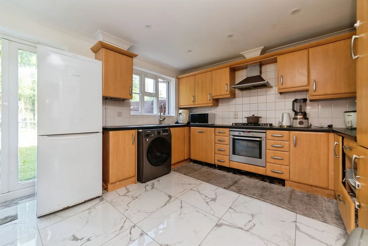 Grampian Place, Great Ashby, SG1, photo 2